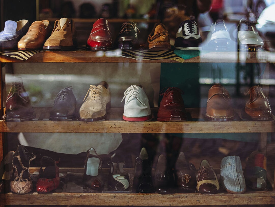 Old Shoes: When is It Time to Kick Them to the Curb?