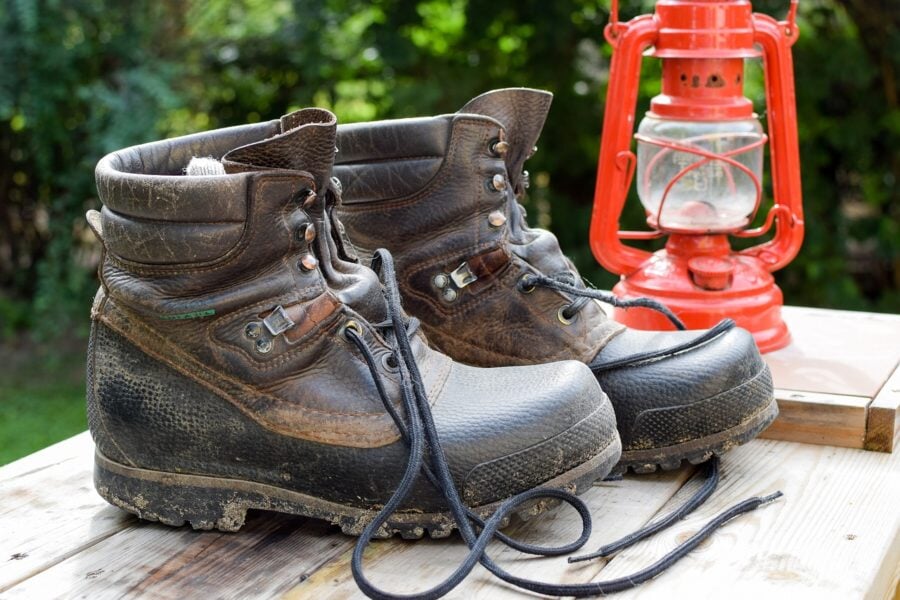 How to Clean Hiking Boots and Work Boots: Avoiding Unpleasant Smells